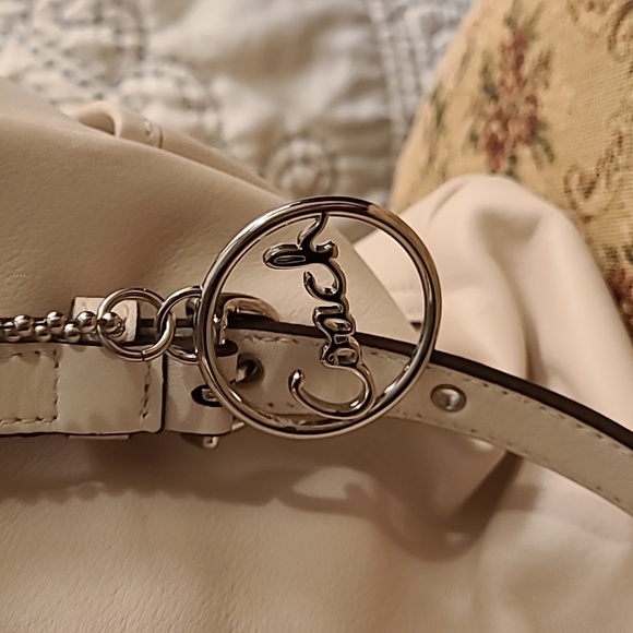 Coach - Picture 3 of 7